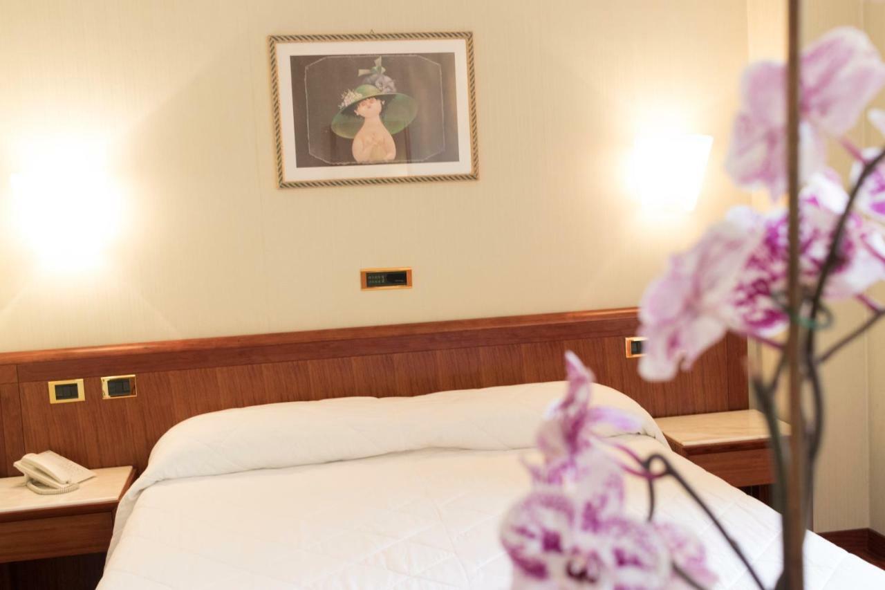 Palace Hotel Civitanova Marche Extérieur photo